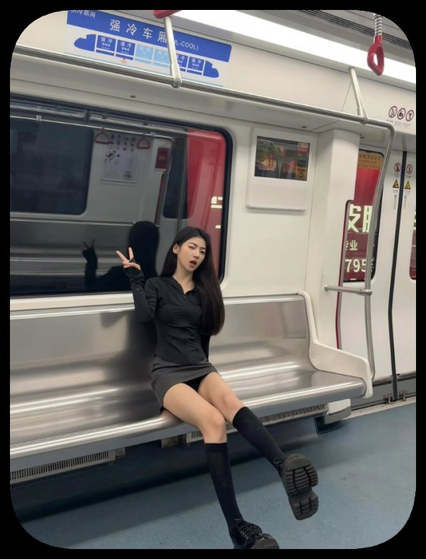 Model photo 2