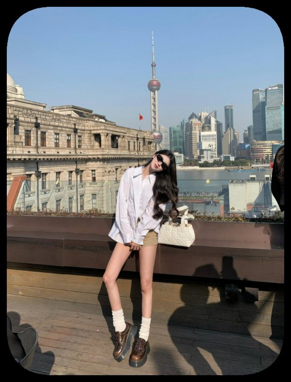 Model photo 4